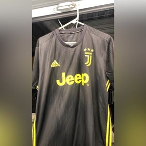 Adidas Juventus jersey kit! Size XL! Worn once! Mint condition!